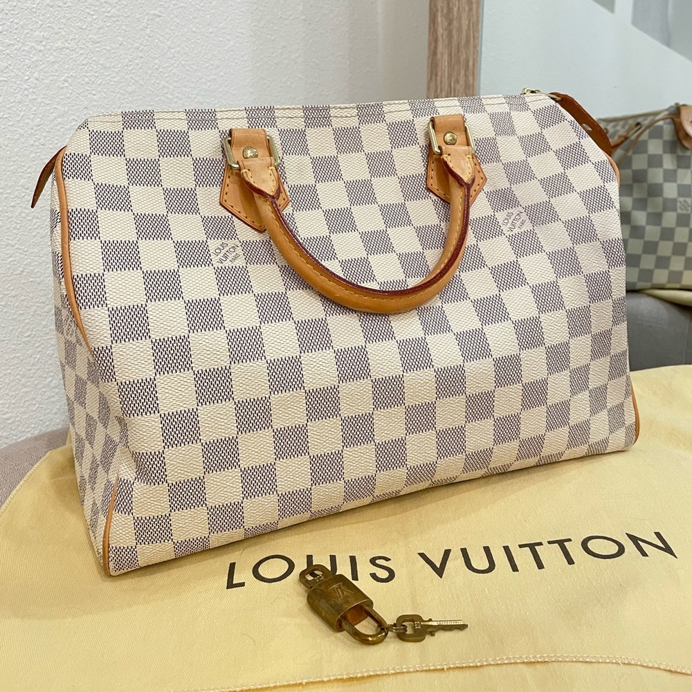 Louis Vuitton Speedy 30